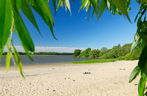 Sandy beach on the Elbe near Wedel west of Hamburg, Germany