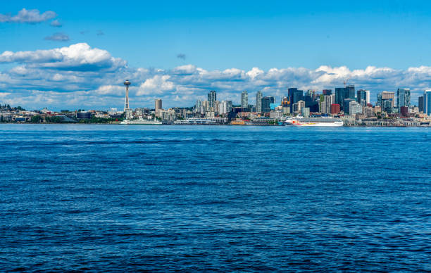 istock Seaatle Travel Scene 2155188126