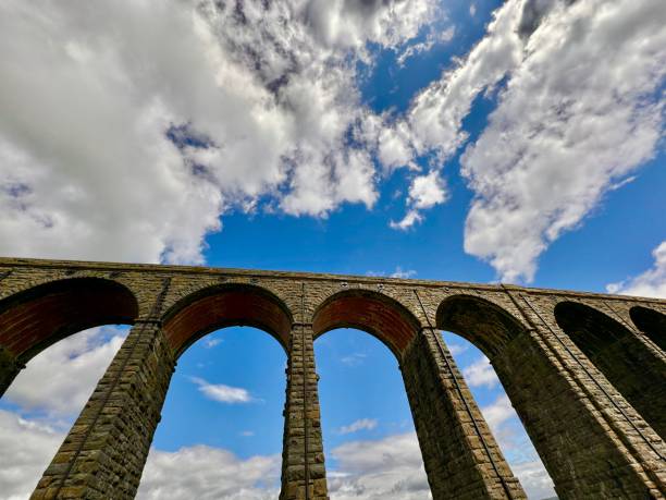 istock Ribblehead Viaduct, Yorkshire Dales 2155310031