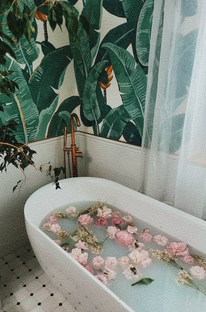 White ceramic washbasin