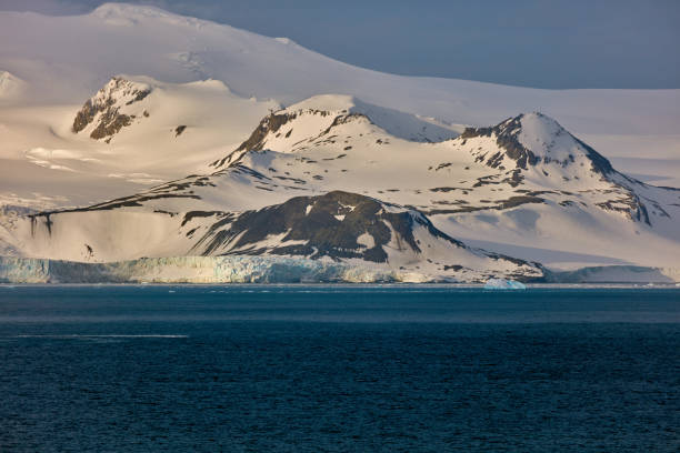 istock Cape Lookout at Elephant Island, Antarctic 2155359539