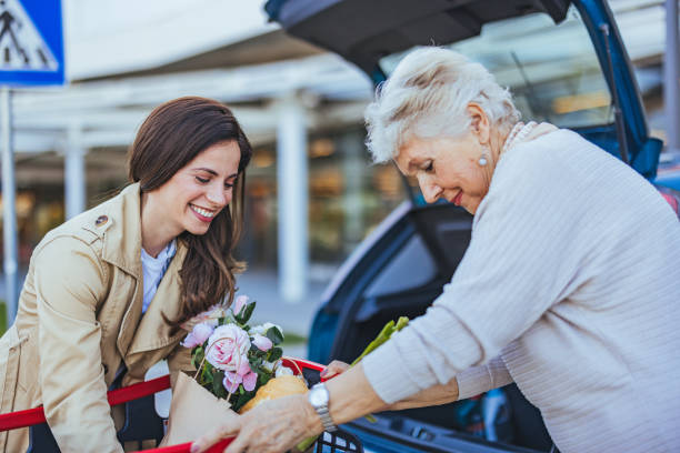 istock Family Grocery Shopping Assistance 2155550038