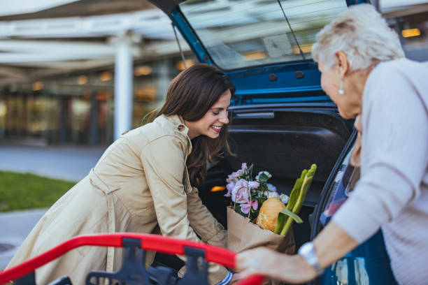 istock Family Assistance with Groceries 2155550077