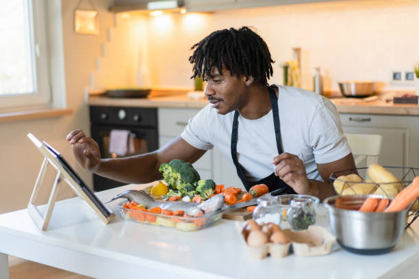 Checking a healthy recipe on the internet