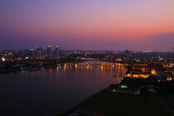 istock Vanilla sky and city 2155713224