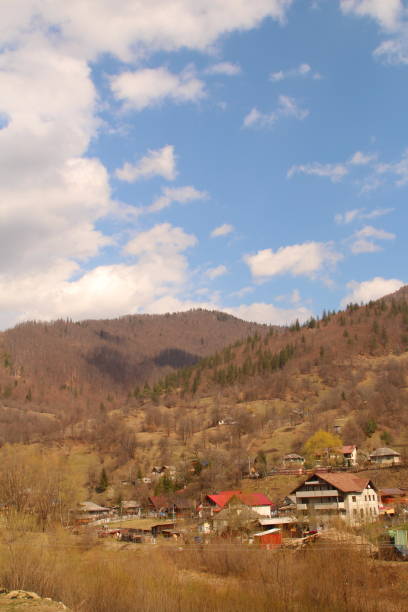 istock A group of houses in a valley 2155752873