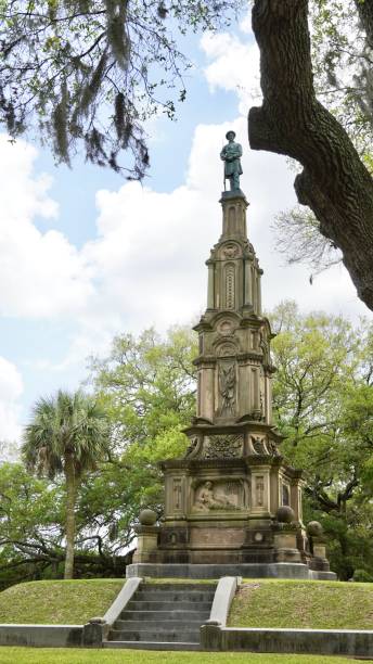 istock Forsyth Park civil war memorial, Savannah Georgia 2155770408