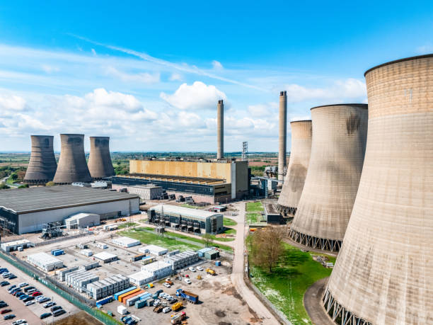 istock Drone view of abandoned coal-fired power station at West burton, UK 2155795045