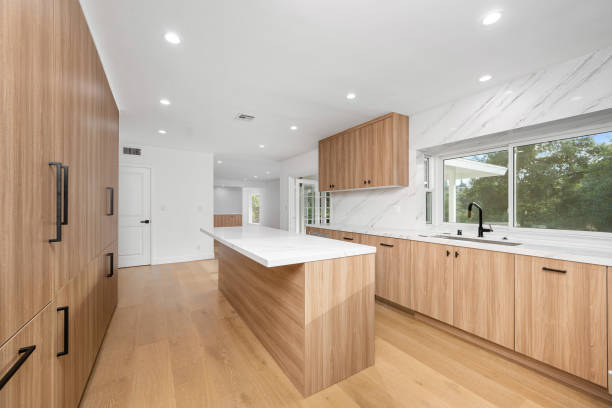 istock Remodeled home in Los Angeles, with empty rooms 2155877169