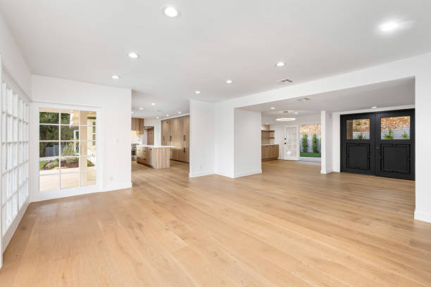istock Remodeled home in Los Angeles, with empty rooms 2155877190