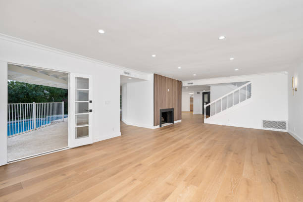 istock Remodeled home in Los Angeles, with empty rooms 2155877206