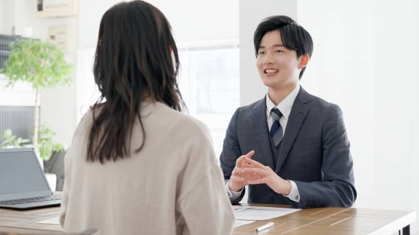 istock Businessman making a sales call 2155968916