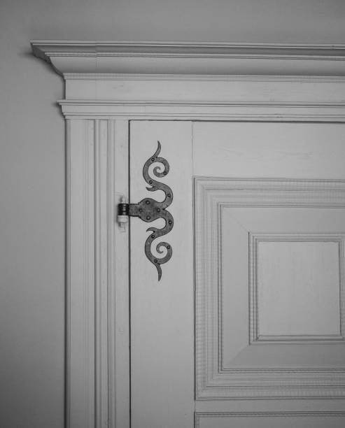 the old door and door hinge