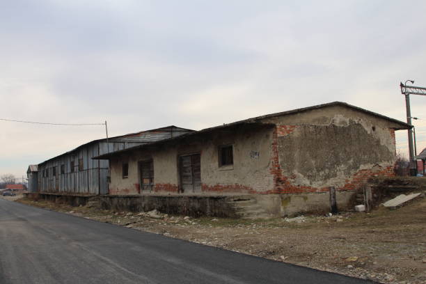 istock A building with a lot of debris 2156079801