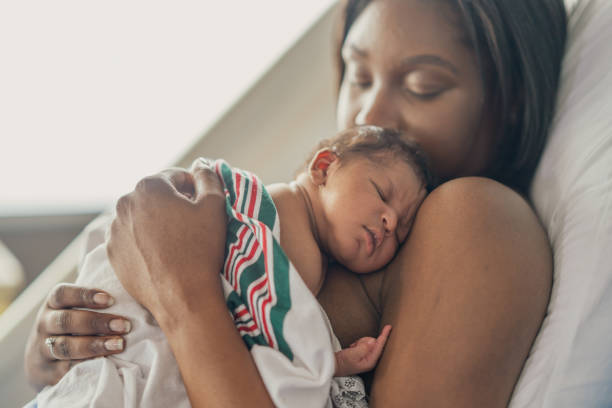 istock Skin-to-Skin with Mom 2156120265