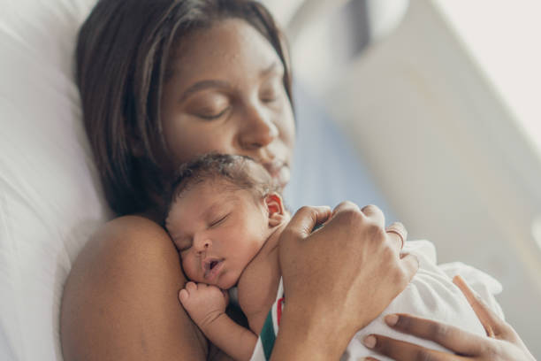 istock Skin-to-Skin with Mom 2156120271