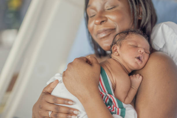 istock Skin-to-Skin with Mom 2156120277
