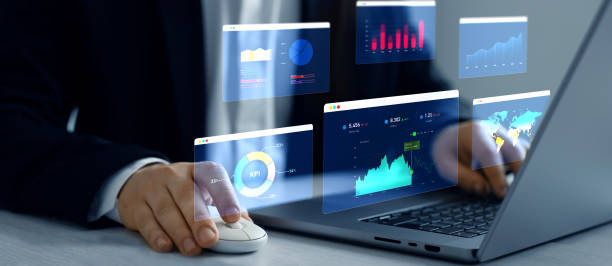 Businessman using KPI dashboard. Management data System KPI connected in database for follow earnings,operations and sales data. Financial business data analytics graph dashboard hombre de negocios usando el panel de kpi. datos de gestión kpi del sistema conectado en la base de datos para el seguimiento de los datos de ganancias, operaciones y ventas. panel de análisis de gráficos de datos de negocios financieros.