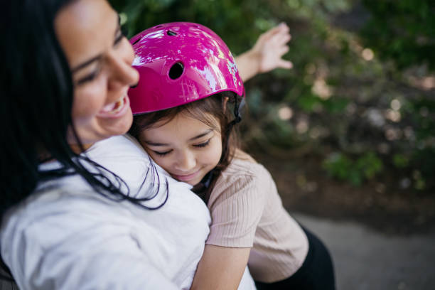 istock My mommy will teach me 2156251915