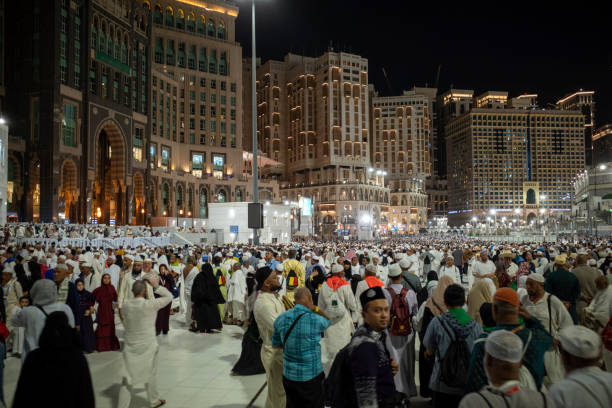 Muslim Pilgrims in The Haram Great Mosque of Mecca, Saudi Arabia, in the Hajj season Mecca, Saudi Arabia - May 28, 2024: Muslim Pilgrims in The Haram Great Mosque of Mecca, Saudi Arabia, in the Hajj season. makkah royal clock tower stock pictures, royalty-free photos & images