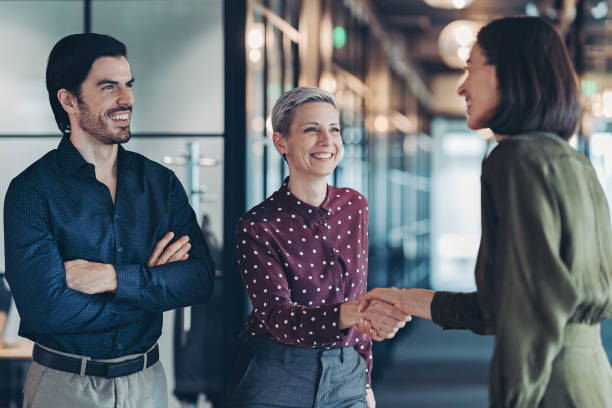 istock Greeting the new business partner 2156383334