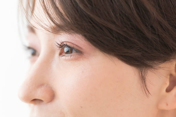 portrait of a middle-aged japanese woman. - 自信 ストックフォトと画像