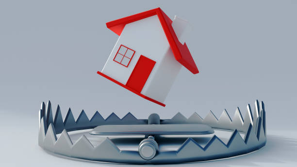 istock an isolated house on top of a bear trap 2156572385