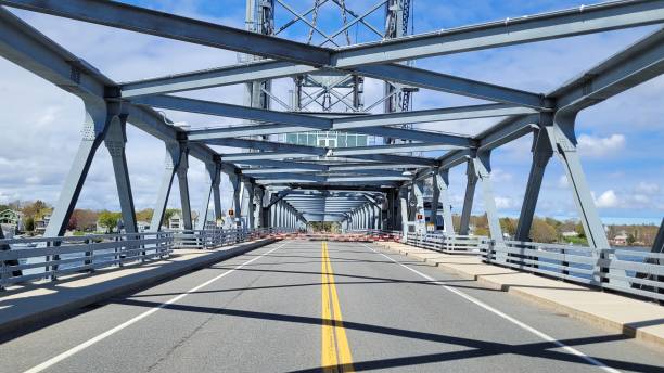 istock On the Memorial Bridge (Horizontal) 2156688810