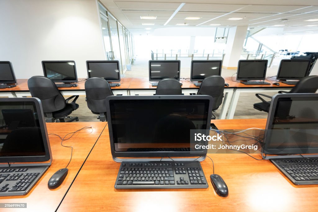 Pc Workstation Networking Computer Network Workstations Stock Photo - Download Image Now ...