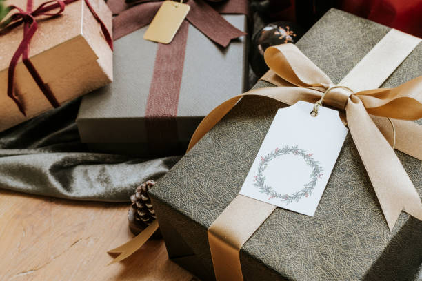 Aerial view of gift box with a tag