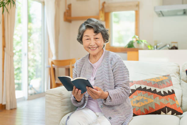 istock Senior woman playing Ayatari with her grandchildren. 2157133280