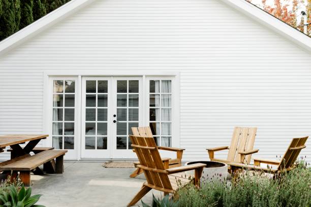 Backyard garden area decoration, home exterior design