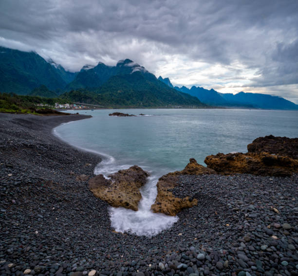 Sanxiantai, formerly known as Diaoyutai, is a tourist attraction in Taiwan. It is located about three kilometers northeast of Chenggong City, Taitung County. It consists of offshore islands, coral reef coasts and gravel coasts. Due to less human interference, it is also an important base for studying coastal plant ecology and is listed as a nature reserve.