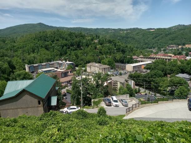 istock Gatlinburg Tennessee 2157253026