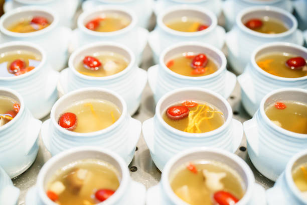 Soup made with red dates and mushrooms