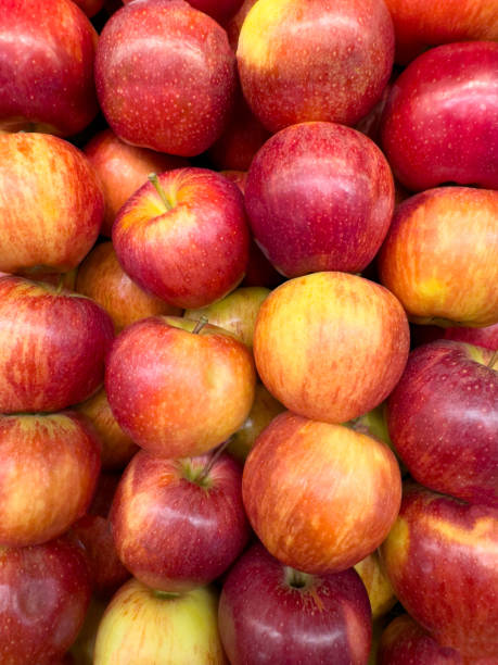 istock Red and yellow color apples 2157311274