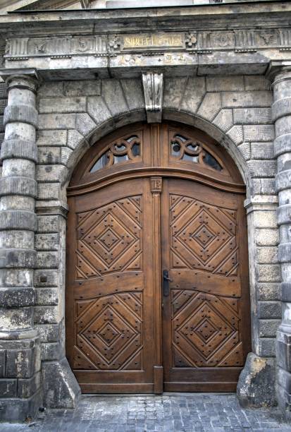istock Arched oaken door 2157328227