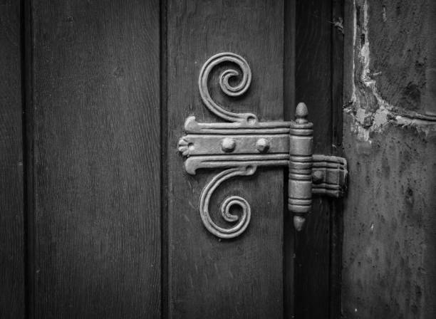 istock the old door and door hinge 2157405119