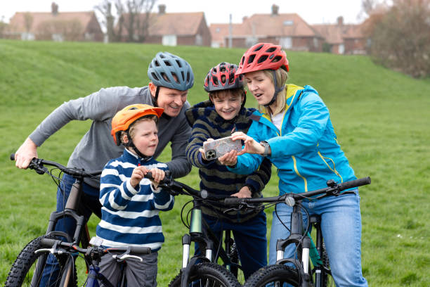 istock Family Selfie Time 2157584000
