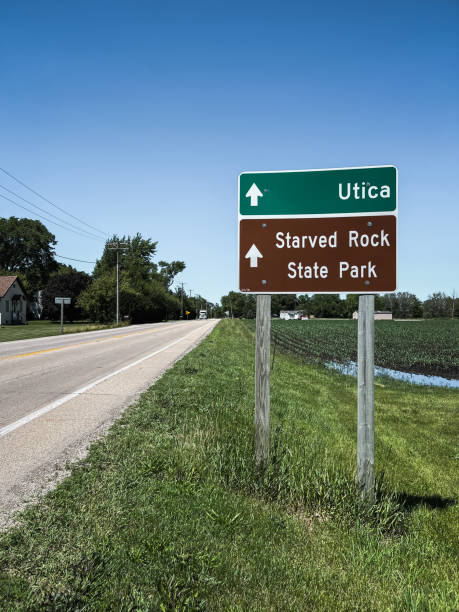 istock Road Sign for Starved Rock State Park 2157618599