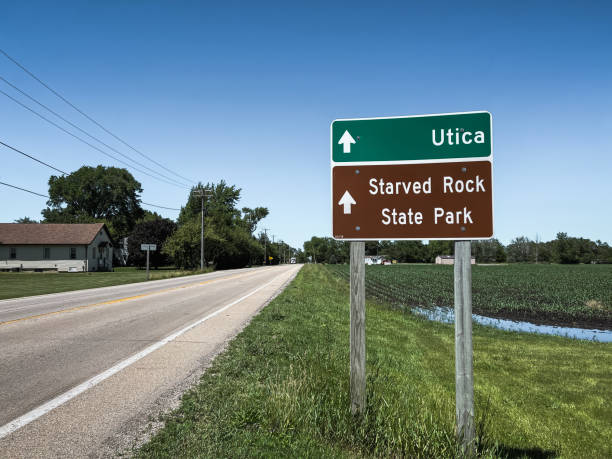 istock Road Sign for Starved Rock State Park 2157618602