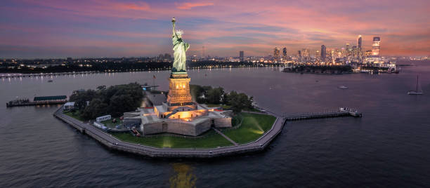 istock Statue of Liberty at night 2157682626