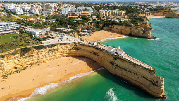 istock Praia de Nossa Senhora da Rocha 2157784897