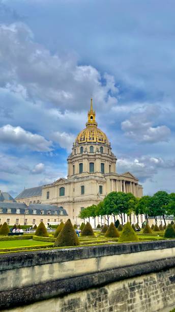 istock Paris France 2157870941