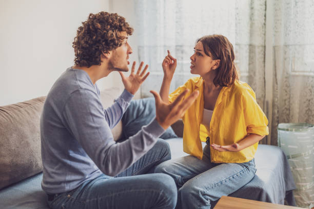 istock Couple at home 2157914124