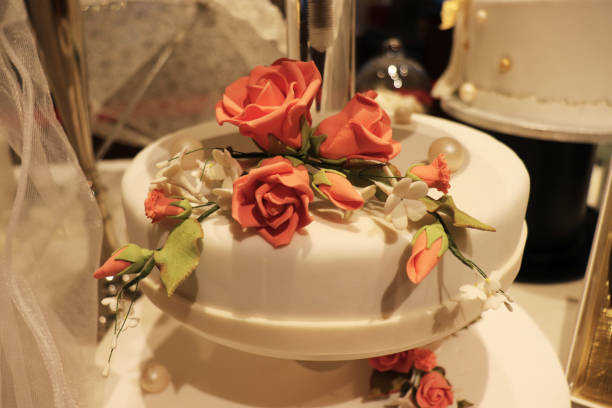 istock Wedding cake design with flowers 2157972267