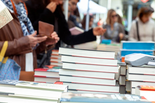 istock Street bookstore-Saint George Day 2158132214