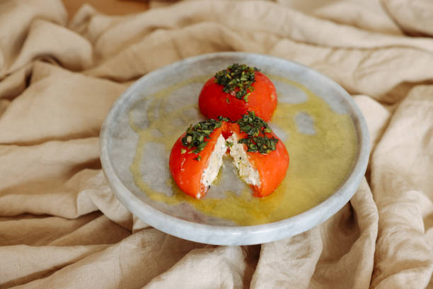 Tomate Recheado Cremoso: Receita Leve e Fácil - receita deliciosa profissional - passo 2