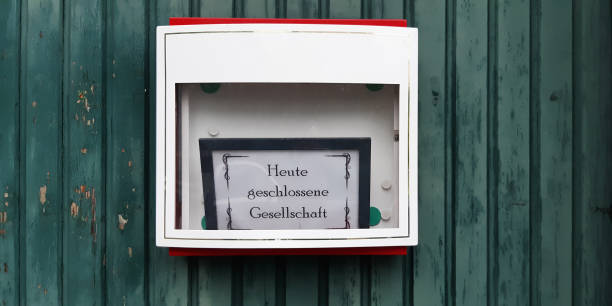 This sign in German language „today closed society“ at the door of a restaurant indicates that the location is closed for public and only open to a private circle (private party). But the truth is, this restaurant has not been open at all for a long time.