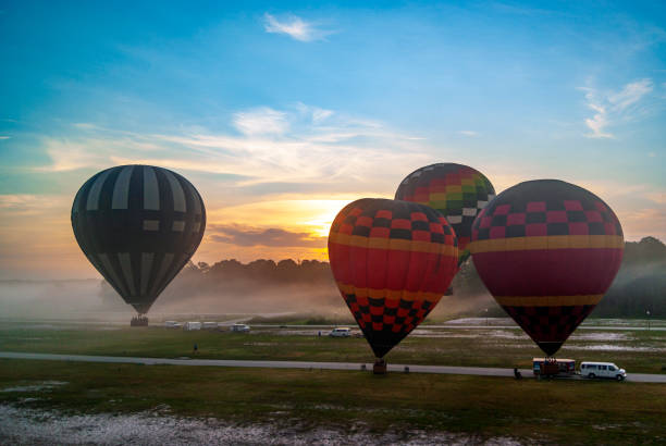 Experience the magic of hot air ballooning in Florida